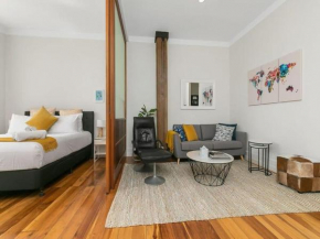 Spacious One Bedroom with Pool and Gym!